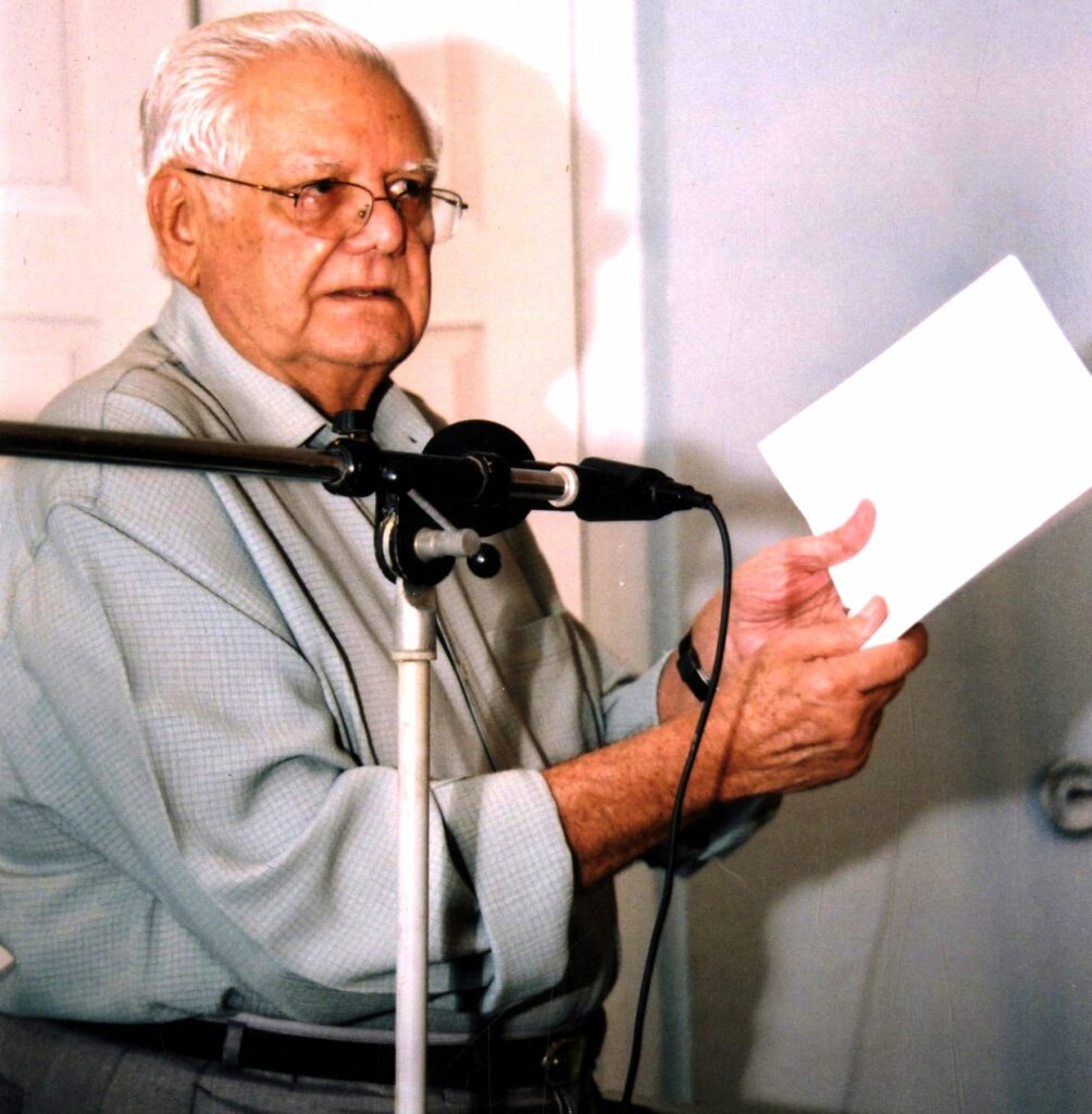Armando Menezes, um “Chazista” imortal: Academia de Letras cria Movimento “Patologia Cultural” em homenagem 1 Armando Menezes materia 08