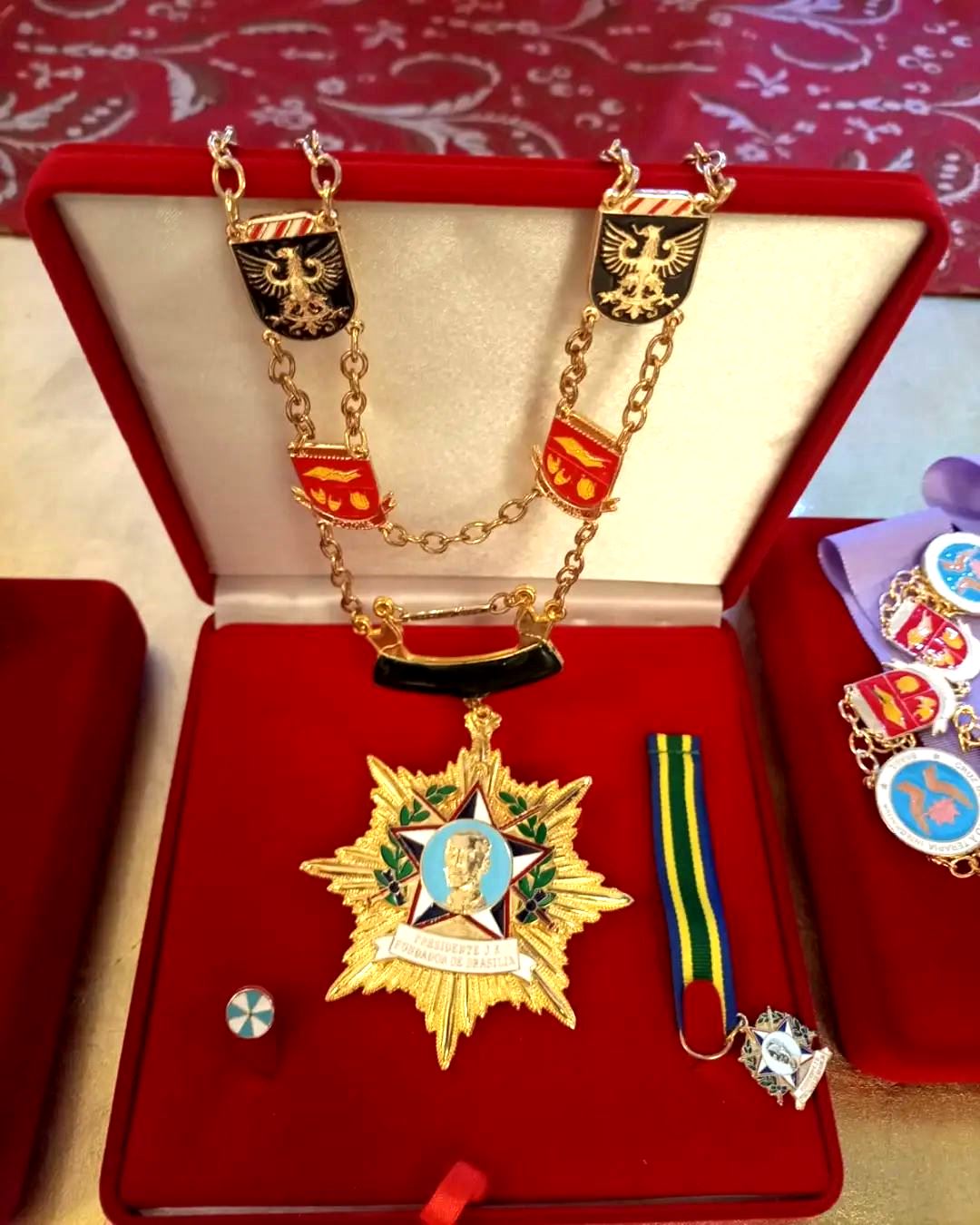 CÂMARA BRASILEIRA DE CULTURA CONDECORA GRANDES PERSONALIDADES 1 328717705 1901503370182246 7765398894587543365 n