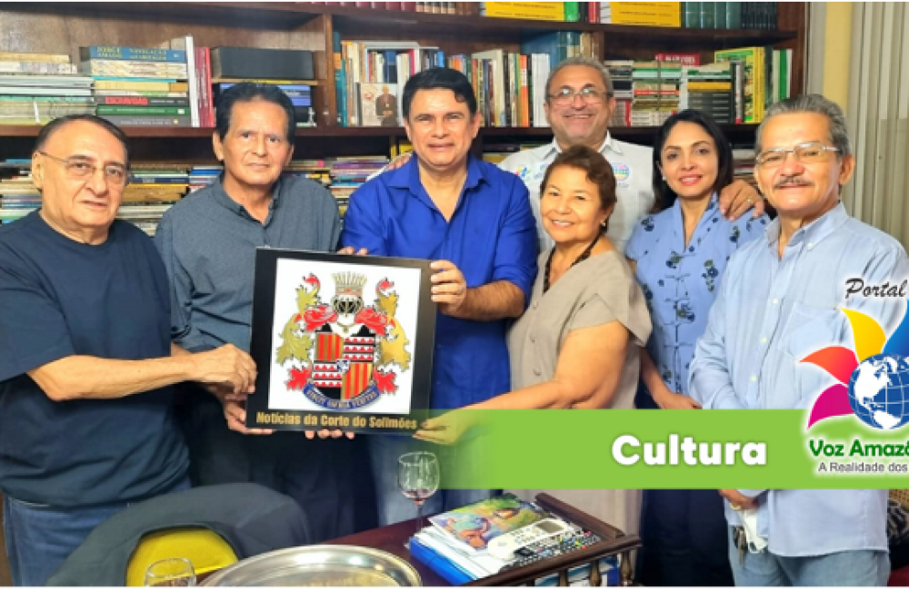A homenagem aconteceu na casa do escritor Gaitano Antonaccio, autor de mais de 160 livros, e Patrono da ALCAMA. | Foto: Corte do Solimões/PVA.
